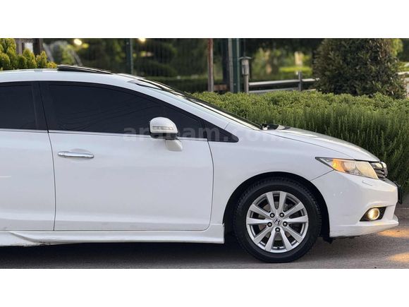 F.Y AUTO'DAN / 175.000 KM'DE / KUSURSUZ / 2013 ECO ELEGANCE