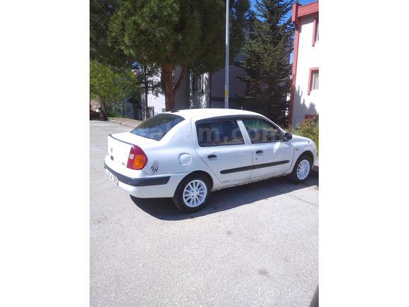 Sahibinden Renault Clio 1.4 Authentique 2004 Model