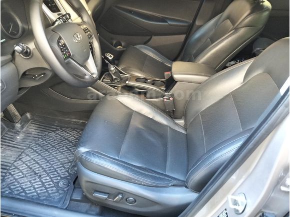 Sahibinden Hyundai Tucson 1.6 T-GDi Elite 2015 Model  122.000 km Şampanya