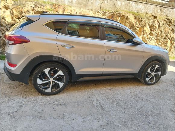 Sahibinden Hyundai Tucson 1.6 T-GDi Elite 2015 Model  122.000 km Şampanya