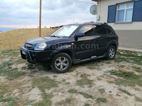 Sahibinden Temiz ve Bakımlı Hyundai Tucson 2.0 CRDi Style 2010 OTOMATİK 4*2 SUV