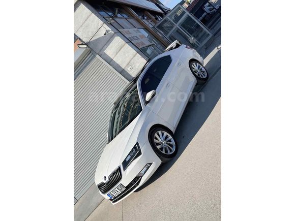 Sahibinden Skoda SuperB 1.6 TDI Prestige 2016 Model 