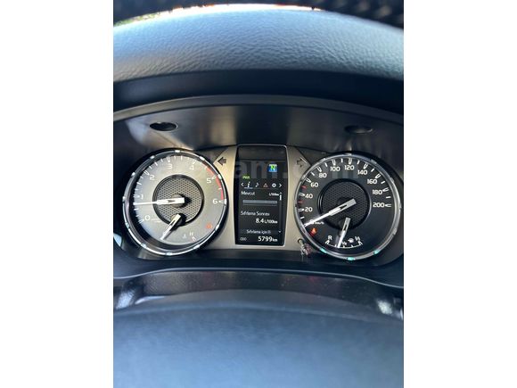 Sahibinden Toyota Hilux 2.4 D-4D 4x2 Adventure 2022 Model 