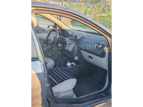 Sahibinden Ford Fiesta 1.4 TDCi Comfort 2004 Model