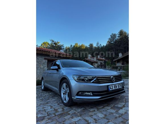 Sahibinden hatasız boyasız panaromik açılır cam tavanlı Volkswagen Passat 1.6 TDi BlueMotion Comfortline 2017 Model Kütahya 32300 km Gri (Gümüş)
