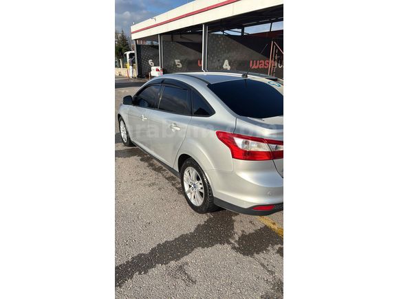 Sahibinden Ford Focus 1.6 TDCi Style 2011 Model  251.000 km Gri (Gümüş)