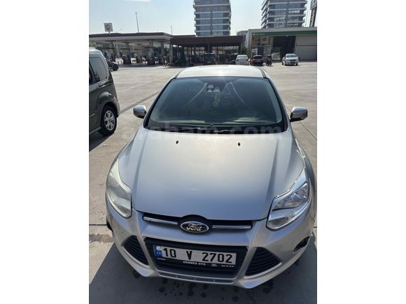 Sahibinden Ford Focus 1.6 TDCi Style 2011 Model  251.000 km Gri (Gümüş)