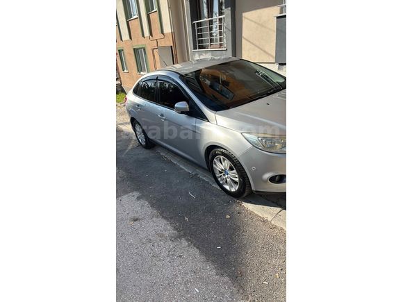 Sahibinden Ford Focus 1.6 TDCi Style 2011 Model  251.000 km Gri (Gümüş)