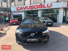 ÇAVUŞOĞLU 2025 VOLVO XC60 B5 MHEV PLUS DARK 4X4BOYASIZ TRAMERSİZ