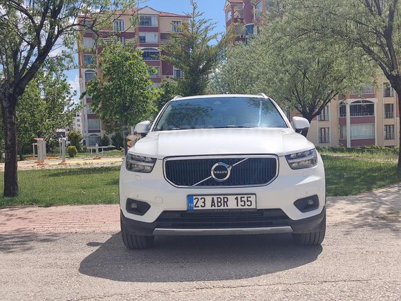 Sahibinden Volvo XC40 1.5 T3 Momentum 2020 Model  81.000 km Beyaz