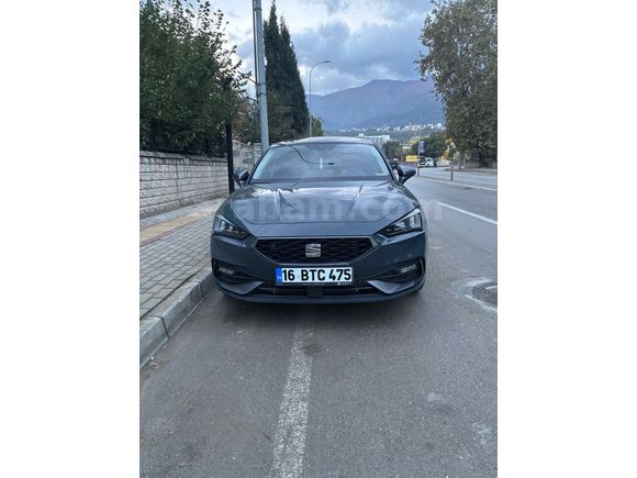 Sahibinden Seat Leon 1.5 eHybrid FR 2025 Model Bursa 13.000 km Mavi