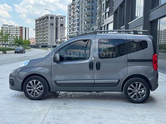 Sahibinden Fiat Fiorino Combi 1.3 Multijet Premio 2023 Model 