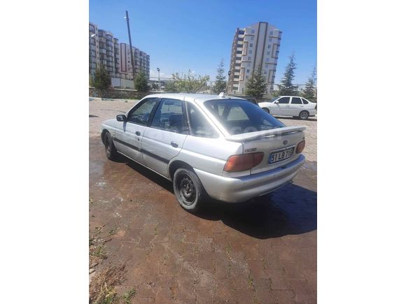 Sahibinden Ford Escort 1.6 CLX 1998 Model 