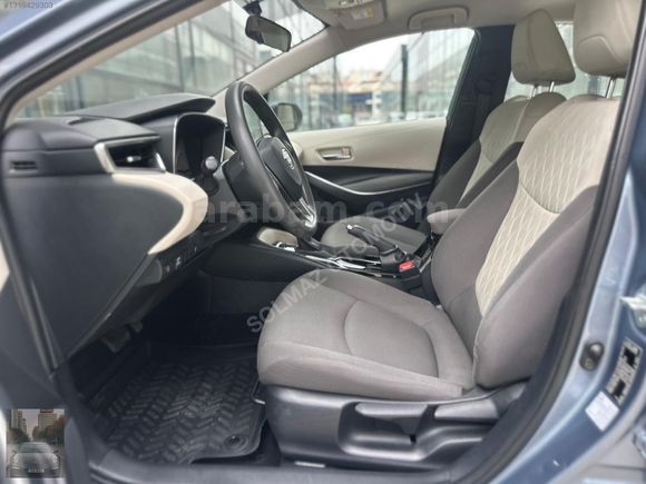 SOLMAZ OTOMOTİV 2020 COROLLA 1.6 VİSİON LPG 125 000KM