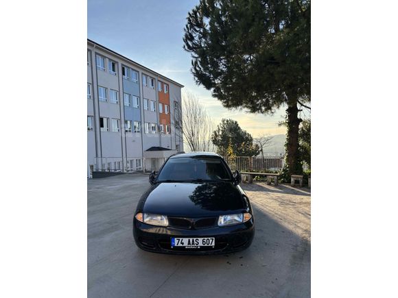 Sahibinden Mitsubishi Carisma 1.6 GLX 2000 Model 