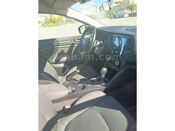 Sahibinden Renault Megane 1.5 dCi Touch 2017 Model  274.000 km Gri (titanyum)
