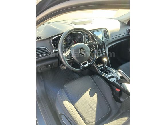Sahibinden Renault Megane 1.5 dCi Touch 2017 Model  274.000 km Gri (titanyum)