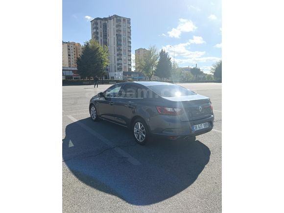 Sahibinden Renault Megane 1.5 dCi Touch 2017 Model  274.000 km Gri (titanyum)