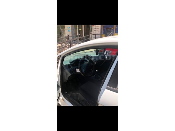 Sahibinden Ford Fiesta 1.4 TDCi Trend 2011 Model 