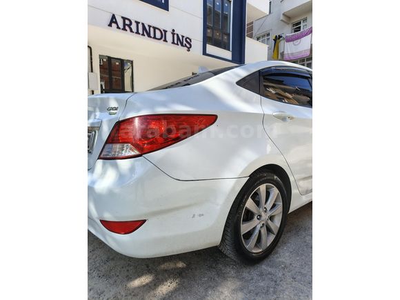 Sahibinden Hyundai Accent Blue 1.6 CRDI Mode Plus 2017 Model