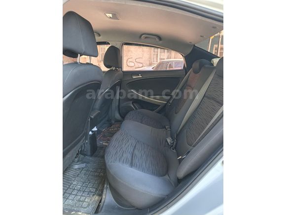 Sahibinden Hyundai Accent Blue 1.6 CRDI Mode Plus 2017 Model