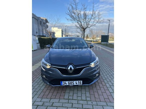 Sahibinden Renault Megane 1.5 Blue DCI Touch 2023 Model  111.000 km Lacivert