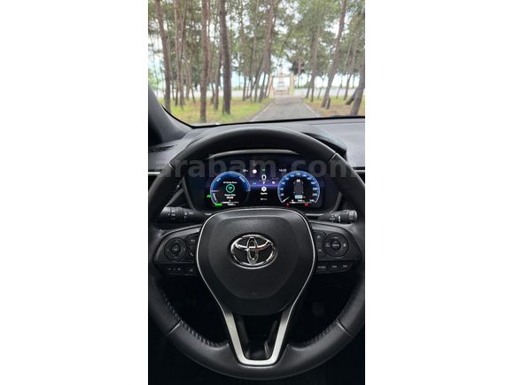 Sahibinden Toyota Corolla Cross 1.8 Hybrid Flame X-Pack 2025 Model