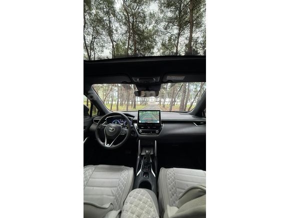 Sahibinden Toyota Corolla Cross 1.8 Hybrid Flame X-Pack 2025 Model