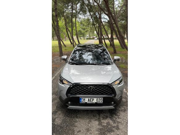Sahibinden Toyota Corolla Cross 1.8 Hybrid Flame X-Pack 2025 Model