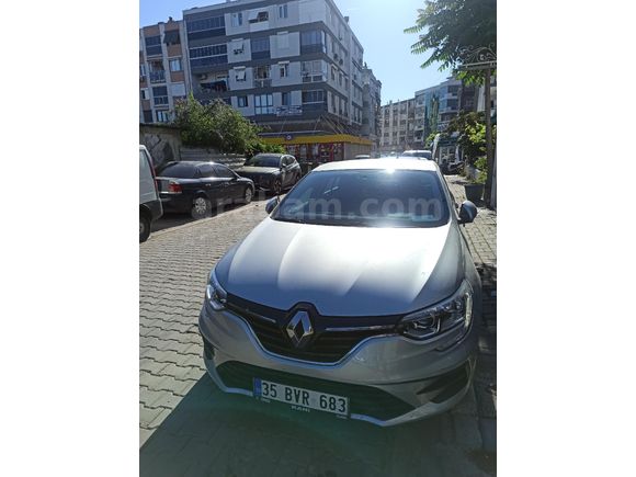 Sahibinden Renault Megane 1.3 TCe Joy 2023 Model