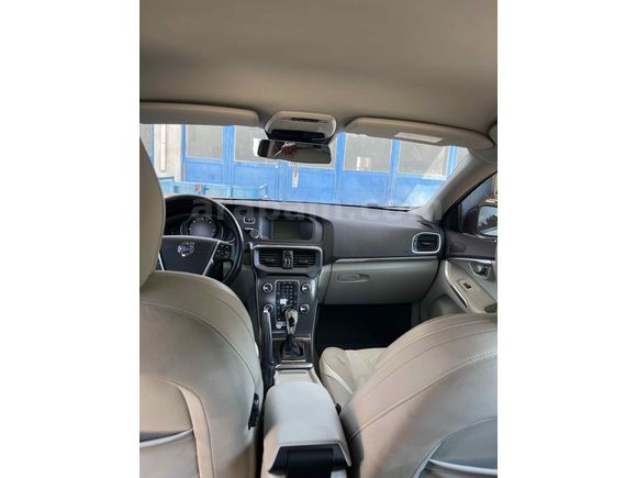 Sahibinden Volvo V40 1.6 D 2014 Model 