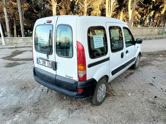 MOTORU YENİ REKTEFELİ MUAYENELİ RENAULT KANGOO ÇATALCA