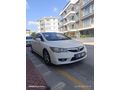 Sahibinden Honda Civic 1.6 Premium 2011 Model  202.000 km Beyaz