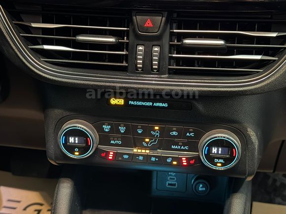 Sahibinden Ford Kuga 1.5 EcoBlue Titanium 2022 Model