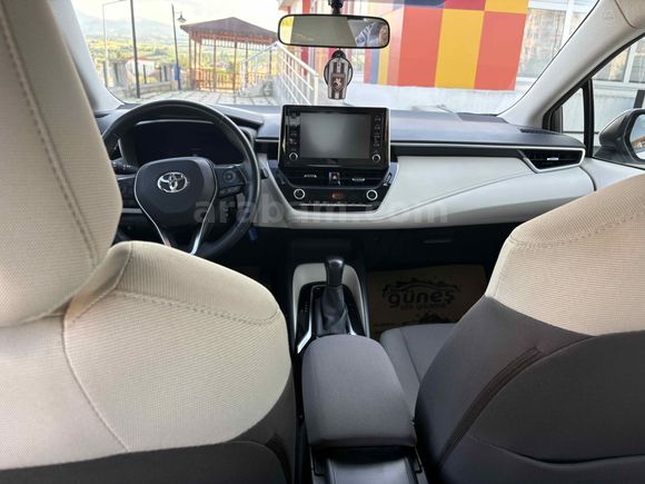 Sahibinden Toyota Corolla 1.5 Dream 2021 Model 