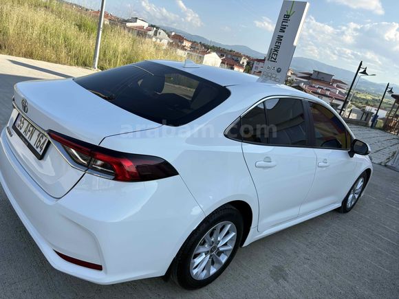 Sahibinden Toyota Corolla 1.5 Dream 2021 Model 