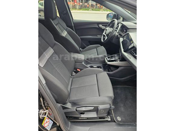 İlk Sahibinden Q4 Sportback Hatasız Boyasız Bayi 14 bin km.