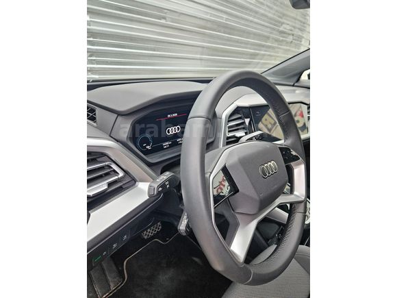 İlk Sahibinden Q4 Sportback Hatasız Boyasız Bayi 14 bin km.