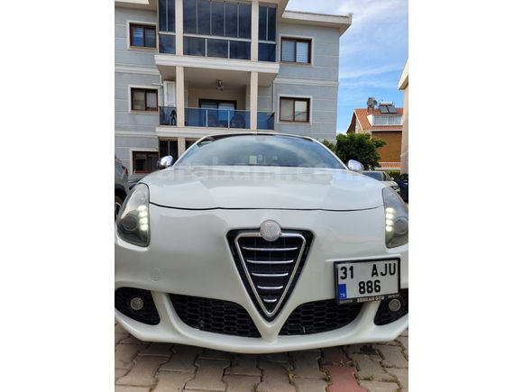 Sahibinden Alfa Romeo Giulietta 1.6 JTD Distinctive 2014 Model