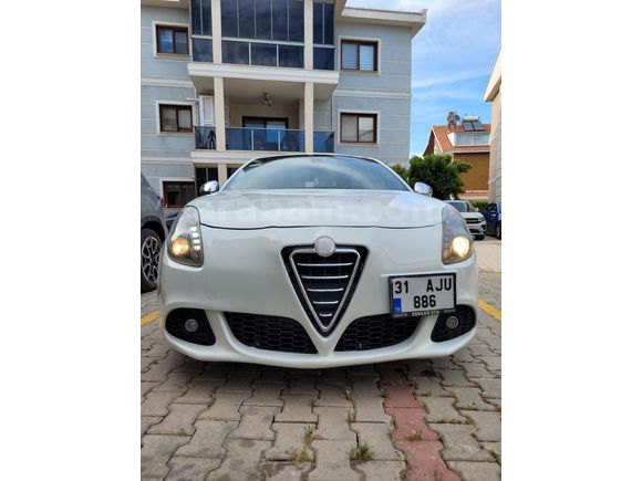 Sahibinden Alfa Romeo Giulietta 1.6 JTD Distinctive 2014 Model
