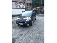 Sahibinden Peugeot İLK SAHİBİNDEN artner 1.6 HDI Active 2015 Model Rize