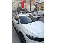 Sahibinden Fiat Egea Cross 1.4 Fire Urban 2023 Model İstanbul 20.000 km Beyaz