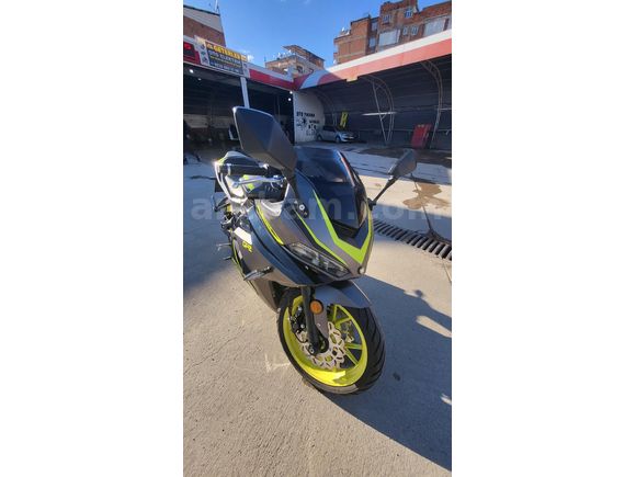 hatasız 200 cc 65 bin tl si 6 taksit kalanı peşin A1 ehliyete uyumlu