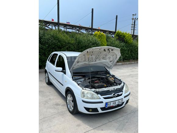 Öğretmenden Opel Corsa 1.4 Enjoy 2004 Model Osmaniye