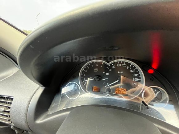 Öğretmenden Opel Corsa 1.4 Enjoy 2004 Model Osmaniye