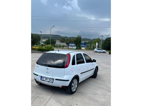 Öğretmenden Opel Corsa 1.4 Enjoy 2004 Model Osmaniye