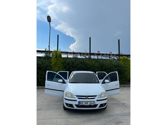 Öğretmenden Opel Corsa 1.4 Enjoy 2004 Model Osmaniye