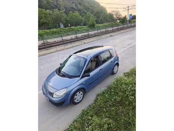Sahibinden Renault Scenic 1.6 Authentique 2004 Model