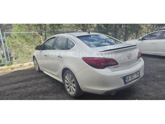 Sahibinden Opel Astra 1.4 T Cosmo 2012 Model