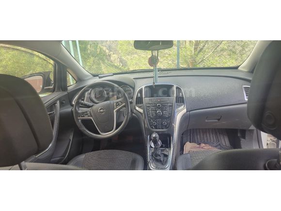 Sahibinden Opel Astra 1.4 T Cosmo 2012 Model